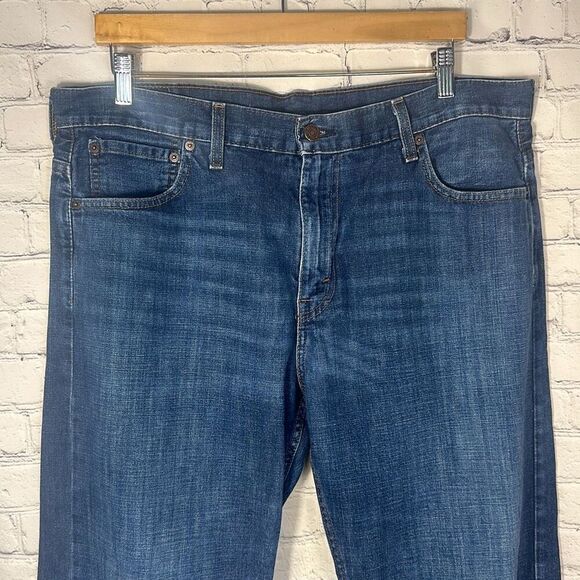 Levi’s 569 Loose Straight Medium Wash Mens Jeans size W36 x L30 - Picture 2 of 9